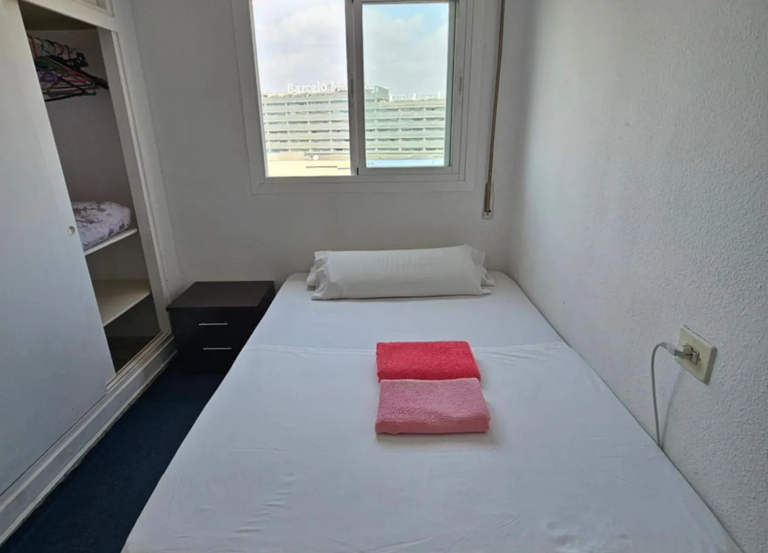 ホームステイ Habitacion Privada Comoda Centro Malaga Vialia Estacion De Tren Maria Zambrano Y Tambien Cerca A La Playa スペイン
