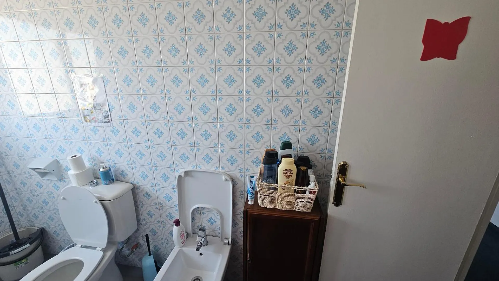 ホームステイ Habitacion Privada Comoda Centro Malaga Vialia Estacion De Tren Maria Zambrano Y Tambien Cerca A La Playa